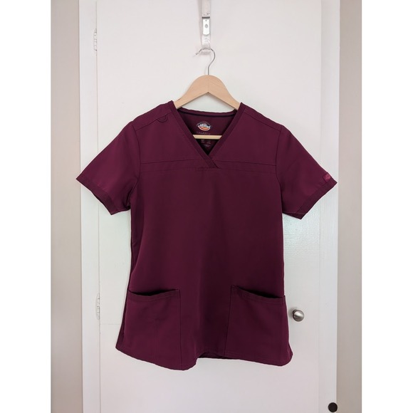 Dickies Tops - Dickies Wine Red Women's V-Neck Rib Knit Panel Scrub Top Sz S Healthcare Medical